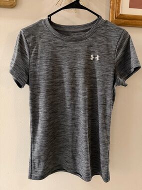 Under Armour Charcoal Heather Tee